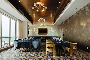 The Hiatus Clearwater Beach, Curio Collection By Hilton