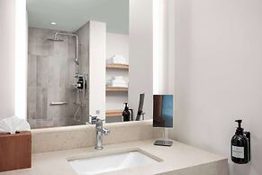 The Hiatus Clearwater Beach, Curio Collection By Hilton