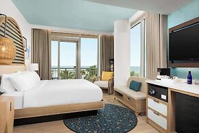 The Hiatus Clearwater Beach, Curio Collection By Hilton