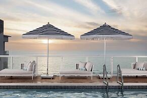 The Hiatus Clearwater Beach, Curio Collection By Hilton
