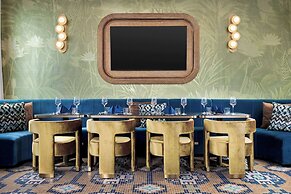 The Hiatus Clearwater Beach, Curio Collection By Hilton