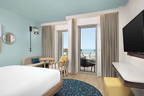 The Hiatus Clearwater Beach, Curio Collection By Hilton