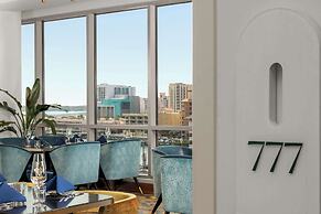 The Hiatus Clearwater Beach, Curio Collection By Hilton