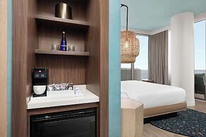 The Hiatus Clearwater Beach, Curio Collection By Hilton