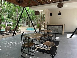 Charming One Bedroom Penthouse With Private Pool By Sandy Powerful