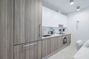 Top Location Stunning Condo in Brickell