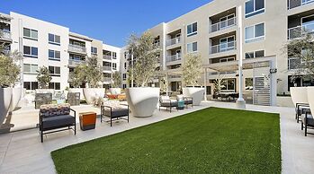 Global Luxury Suites Irvine
