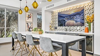 Global Luxury Suites Irvine