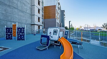 Global Luxury Suites Irvine