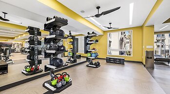 Global Luxury Suites Irvine