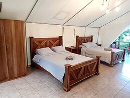 Volcano Tenorio Glamping Ranch - 3 Tents