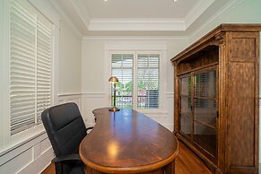 Elegant & Cozy Escape West Vancouver