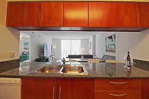 OneLuxStay in the Heart of Brickell