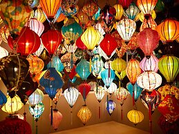 ADAN RESORT -LANTERN-