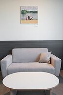 Workers Hotel Daejeon by Aank