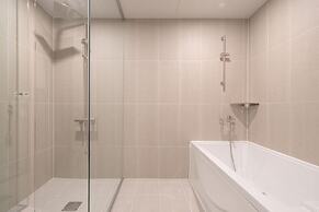 Workers Hotel Daejeon by Aank