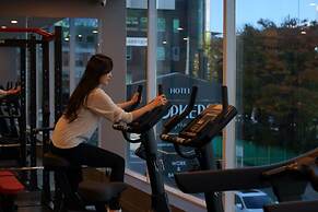 Workers Hotel Daejeon by Aank