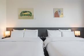 Workers Hotel Daejeon by Aank