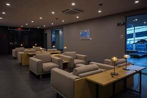 Workers Hotel Daejeon by Aank