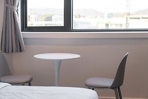 Workers Hotel Daejeon by Aank