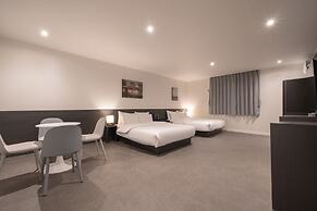 Workers Hotel Daejeon by Aank