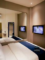 Qube Hotel by 98hospitality