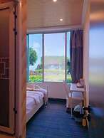 Crystal Palace Hotel