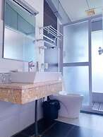 Crystal Palace Hotel