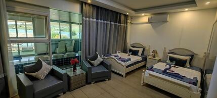 Crystal Palace Hotel