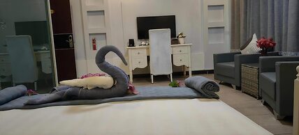 Crystal Palace Hotel