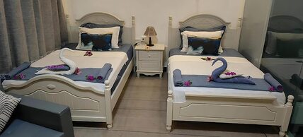 Crystal Palace Hotel