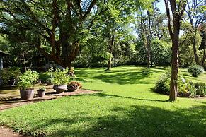 2 Bedroomed House With a Lovely Garden - 2177