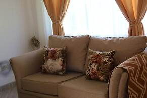 2 Bedroomed House With a Lovely Garden - 2177