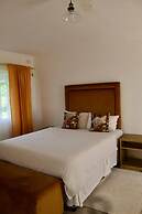 2 Bedroomed House With a Lovely Garden - 2177