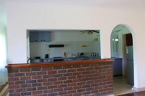 2 Bedroomed House With a Lovely Garden - 2177