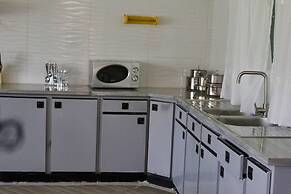 2 Bedroomed House With a Lovely Garden - 2177