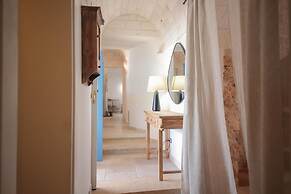 TD Trullo Titiro w Wine Cellar Vineyard Pool