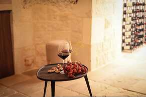 TD Trullo Titiro w Wine Cellar Vineyard Pool