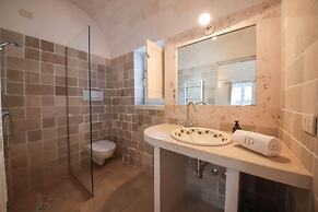 TD Trullo Titiro w Wine Cellar Vineyard Pool