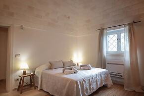 TD Trullo Titiro w Wine Cellar Vineyard Pool