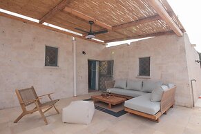 TD Trullo Titiro w Wine Cellar Vineyard Pool