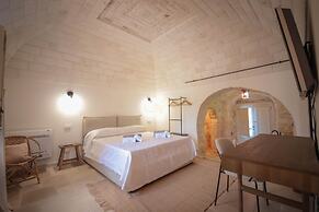 TD Trullo Titiro w Wine Cellar Vineyard Pool