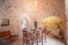TD Trullo Titiro w Wine Cellar Vineyard Pool