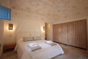 TD Trullo Titiro w Wine Cellar Vineyard Pool