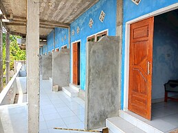 OYO 93241 Hotel Puri Azzura Danau Ranau Near Danau Ranau Pusri