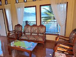 OYO 93241 Hotel Puri Azzura Danau Ranau Near Danau Ranau Pusri