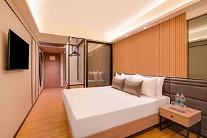 Lemon Tree Premier Malad Mumbai