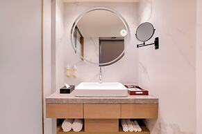 Lemon Tree Premier Malad Mumbai