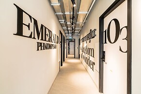 Emerald Hotel Residence