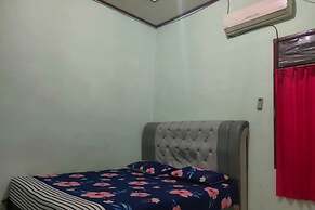 OYO 93268 Maradona Guest House